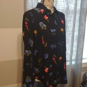Final Price-Tahari Floral Button Down Blouse